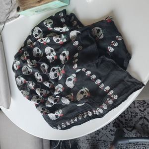 Skull rose scarf